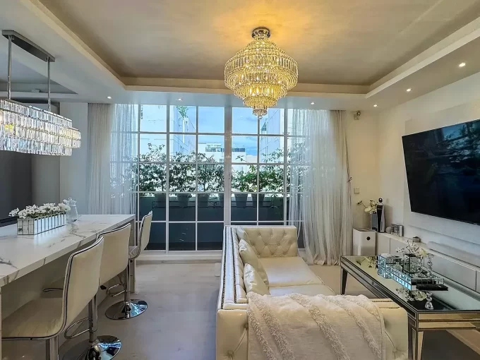 Fully furnished 2 bedroom luxury apartment from a residential building in Buruzu Magu, 8th Floor, Henveyru, Male'.