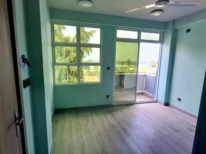 Brand new 1 bedroom apartment on the 3rd floor of a residential building in Nirolhu Magu, Phase 1, Hulhumale'.