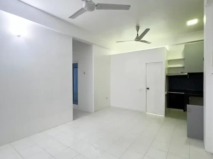 Unfurnished 2 bedroom apartment on the 2nd floor of a residential building in Gandhakoalhi Magu, Maafannu, Male'.