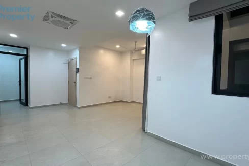Commercial office space on the 2nd floor of a residential building in Fiyaathoshi Magu, Maafannu, Male'.