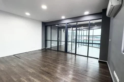 Commercial office space on the 2nd floor of a modern commercial building in Boduthakurufaanu Magu, Henveyru, Male'.