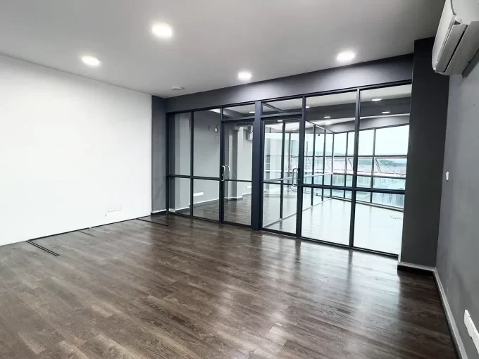 Commercial office space on the 2nd floor of a modern commercial building in Boduthakurufaanu Magu, Henveyru, Male'.