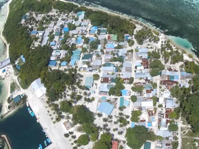 Beachfront 4000 square feet bare land for sale in Olhuvelifushi, Lhaviyani Atoll, Maldives.