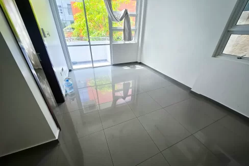 Unfurnished 3 bedroom apartment on the 1st floor of a residential building in Chanbeylee Magu 5, Phase 1, Hulhumale'.