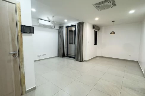 Unfurnished 2 bedroom apartment on the 7th floor of a residential building in Fiyaathoshi Magu, Maafannu, Male'.