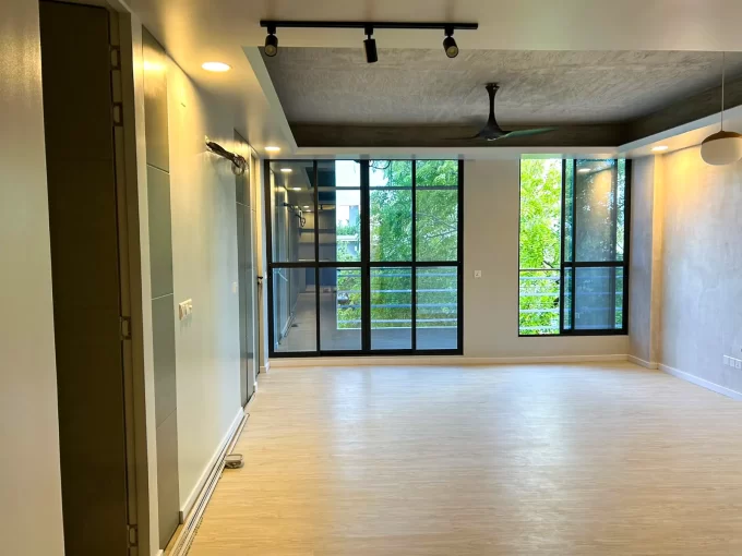 Brand new unfurnished 3 bedroom apartment on the 3rd floor of a residential building in Burevi Goalhi, Villimale'.