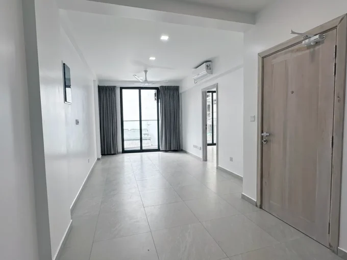 Unfurnished 3 bedroom apartment on the 5th floor of a residential building in Fiyaathoshi Magu, Maafannu, Male'.