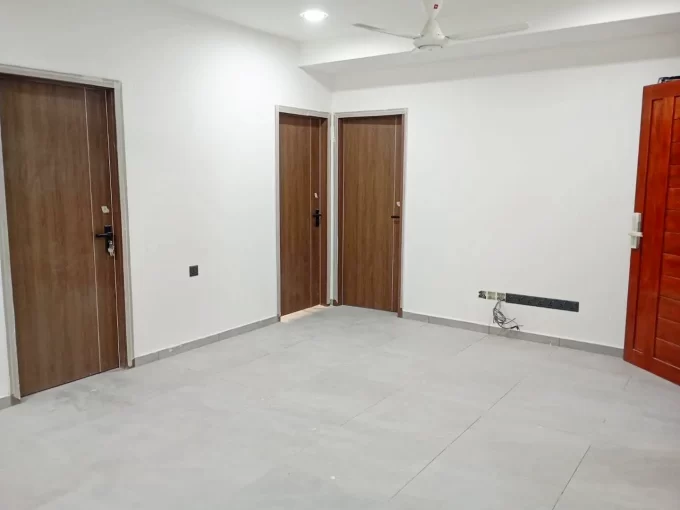 Unfurnished 3 bedroom apartment on the 8th floor of a residential building in Keneree Magu, Macchangoalhi, Male'.