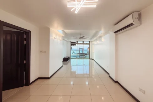 Semi furnished 3+1 bedroom apartment on the 6th floor from a residential building in Haveeree Hingun, Maafannu, Male'.