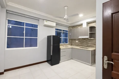 Semi furnished 1 bedroom apartment on the first floor of a residential building in Aaburuzu Hingun, Maafannu, Male'.